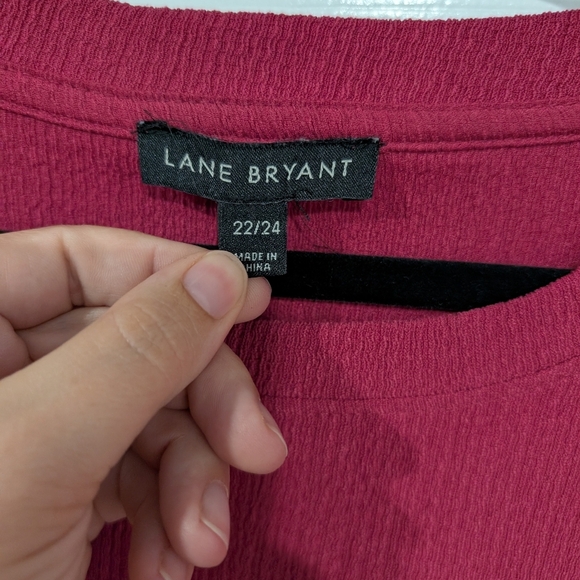 Lane Bryant Anemone Short-Sleeve Smocked-Hem Tee in Size 22/24 (3X) - Picture 3 of 9